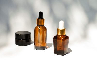 Le microbiome cutané, cet allié silencieux qui révolutionne la cosmétique