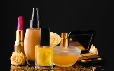 Mutation maquillage 2024 : formules hybrides, textures disruptives, marché transformé, profitable