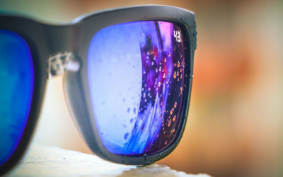 Marché 2024: lunettes de soleil, ventes record et polarisation