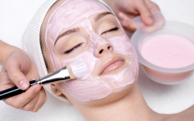 Maquillage entre science high-tech, créativité durable et expérience connectée