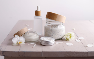 Maquillage 2024 : routines transformées, innovations hybrides et marché colossal